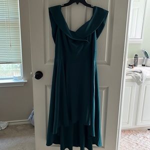 NEVER WORN brand new emerald green dress
